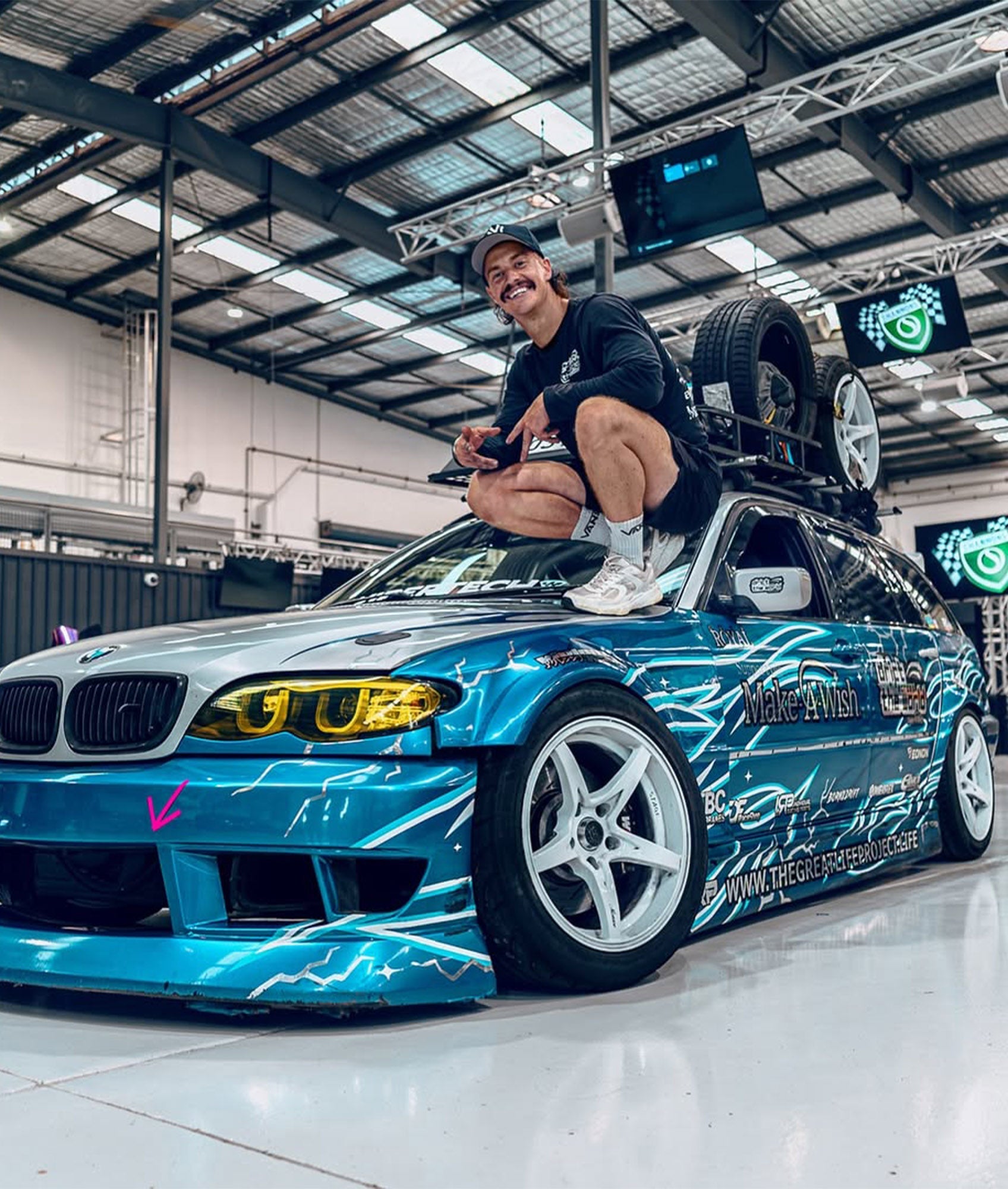 Limited Edition Andy Howard “Drift Across The World” Supporters Pack